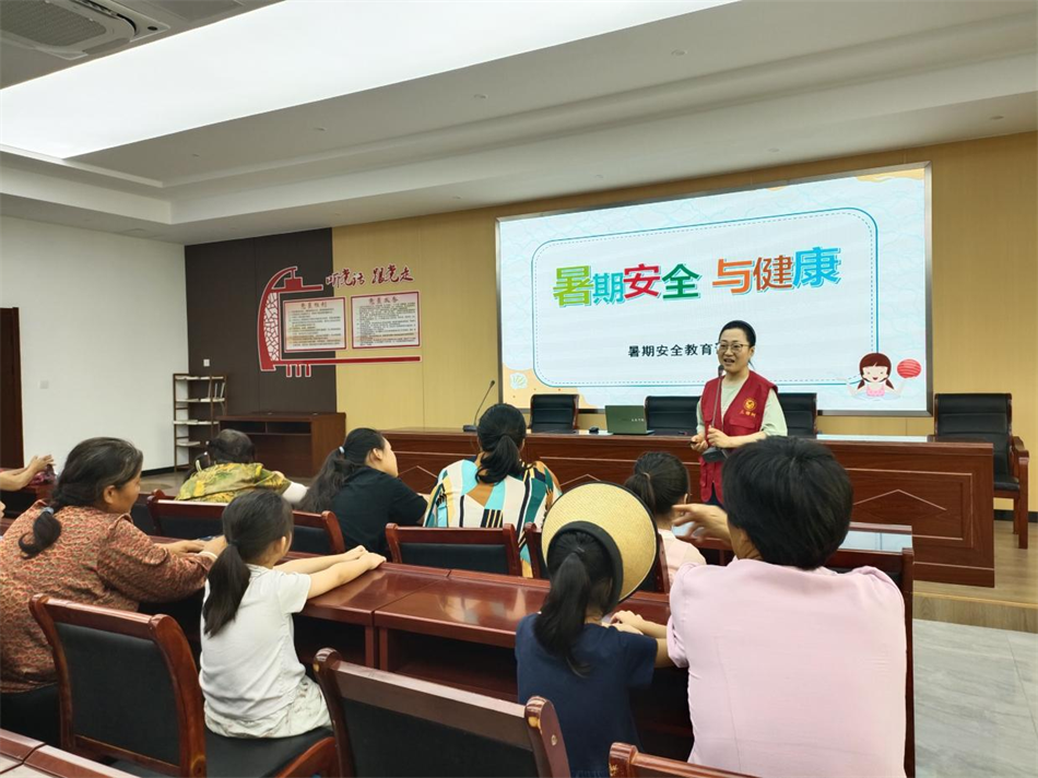 宿迁市妇联2024年度“向阳花开”妇女儿童公益社工服务项目 “好妈妈公益课堂”8月份活动开展情况(图2) 宿迁市妇联2024年度“向阳花开”妇女儿童公益社工服务项目 “好妈妈公益课堂”8月份活动开展情况(图2)